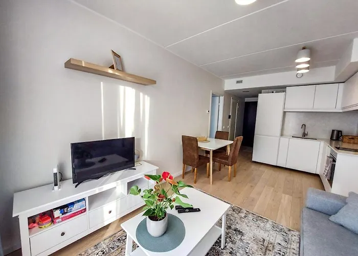 Mai 71 Johanna Suvekorter Пярну